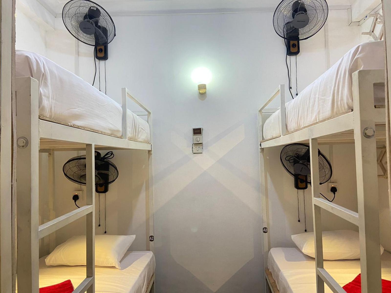 Hiricurry Hostel & Restaurant ديكويلاّ تين المظهر الخارجي الصورة