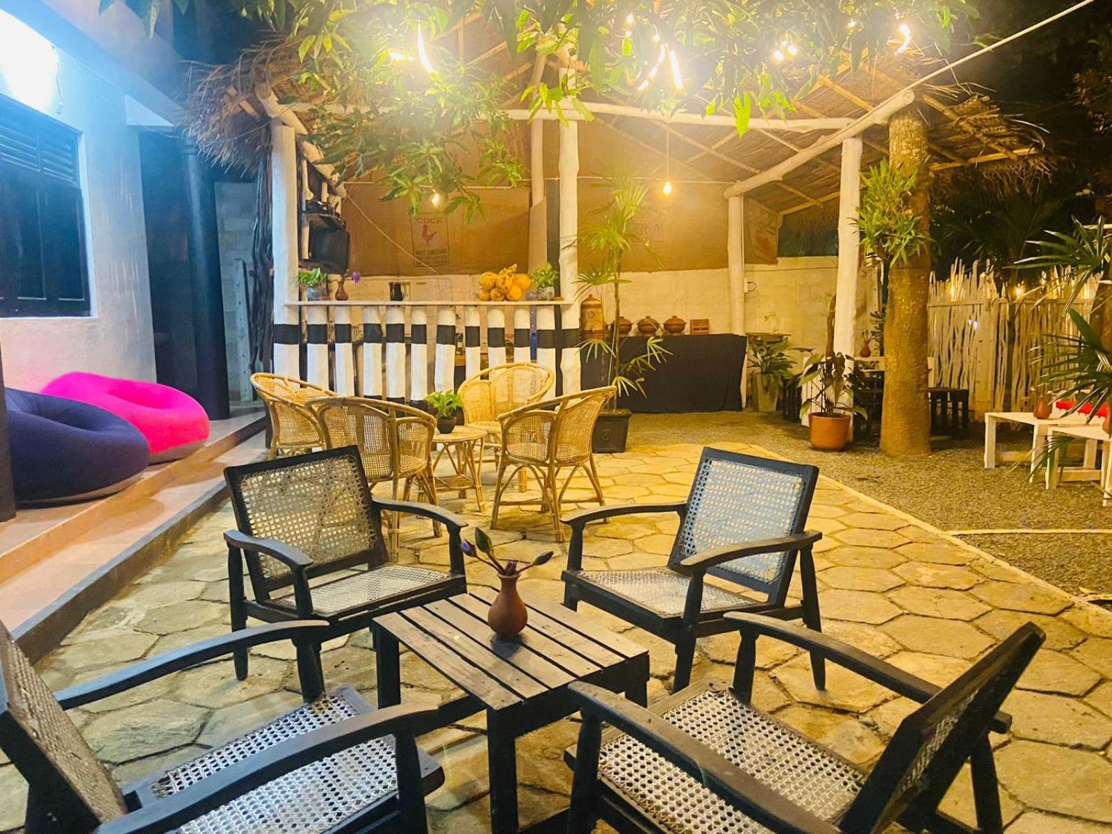 Hiricurry Hostel & Restaurant ديكويلاّ تين المظهر الخارجي الصورة