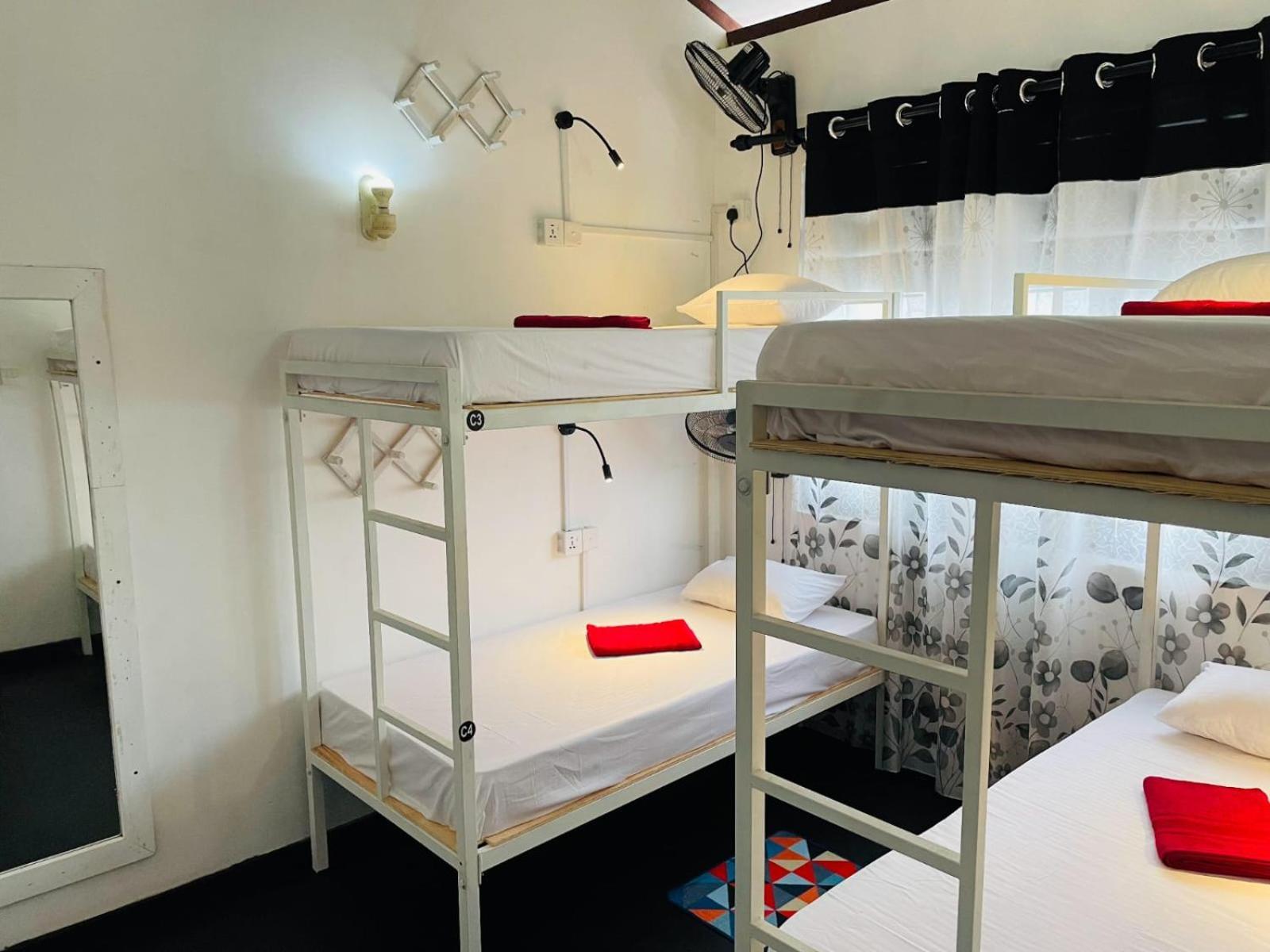 Hiricurry Hostel & Restaurant ديكويلاّ تين المظهر الخارجي الصورة