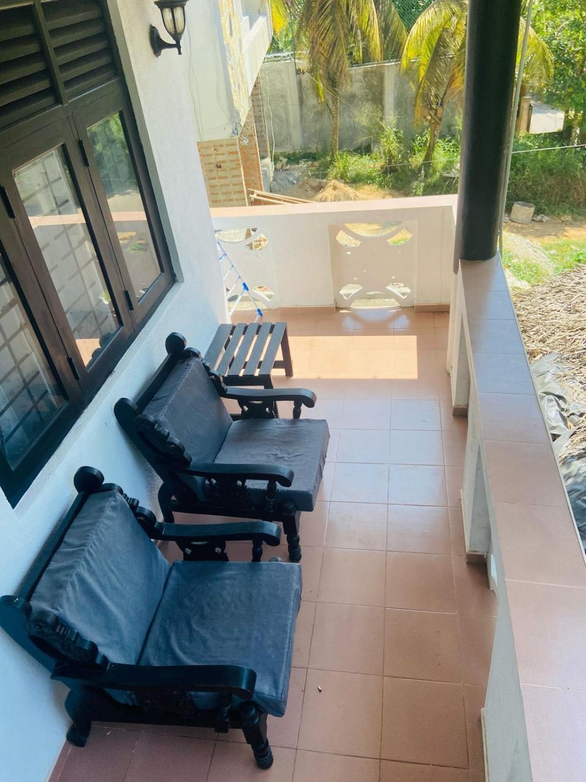 Hiricurry Hostel & Restaurant ديكويلاّ تين المظهر الخارجي الصورة