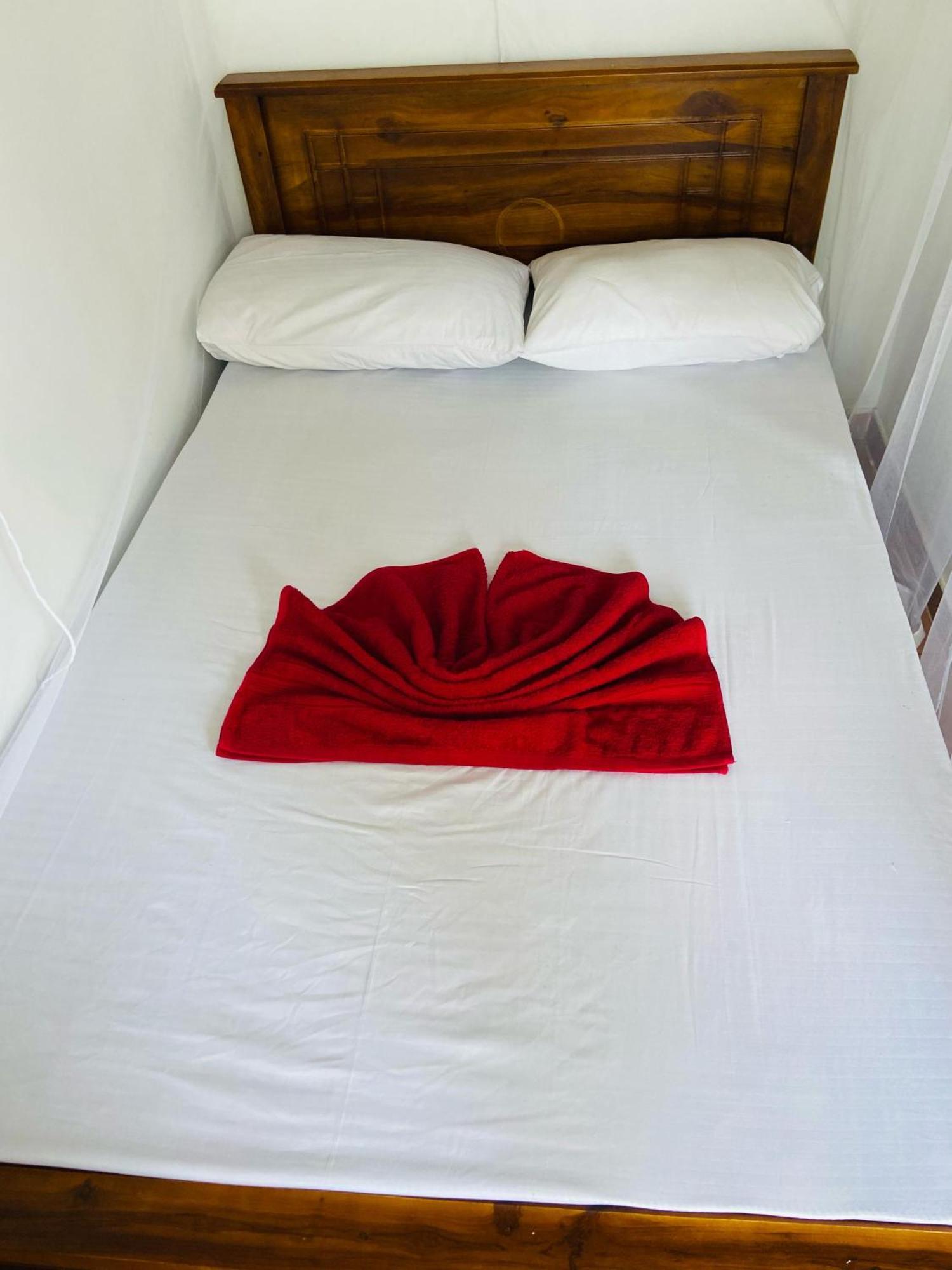 Hiricurry Hostel & Restaurant ديكويلاّ تين الغرفة الصورة